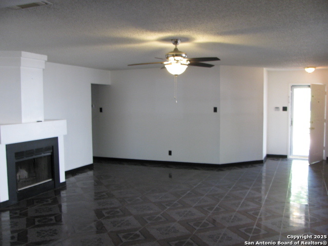Image 4 of 22 For 7458 Radford