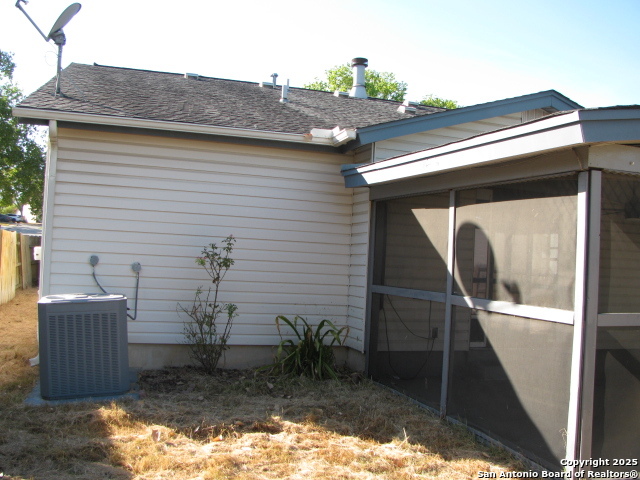 Image 7 of 22 For 7458 Radford