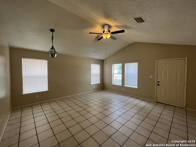 Image 4 of 22 For 5619 Lakebend West  B