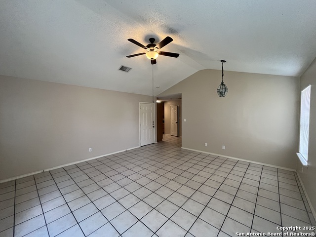 Image 5 of 22 For 5619 Lakebend West  B