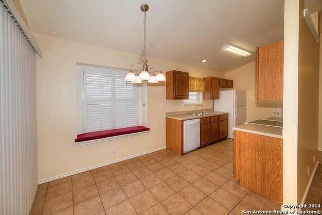 Image 5 of 17 For 42 Coastal Ln