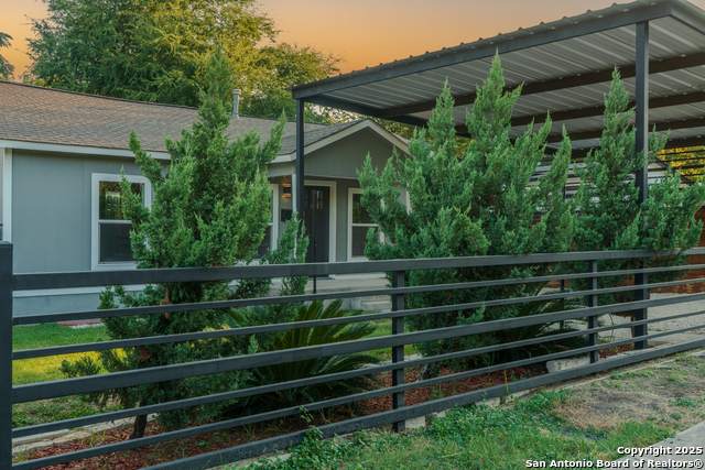 Image 2 of 21 For 1506 Wildwood Dr W