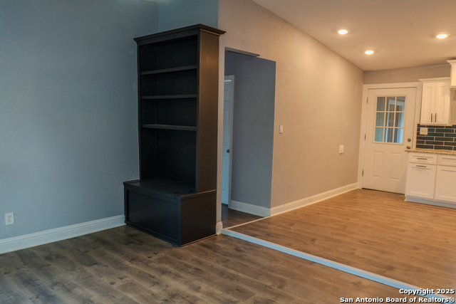 Image 6 of 21 For 1506 Wildwood Dr W