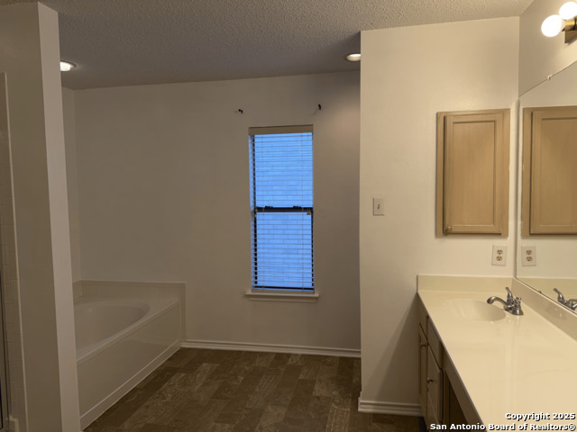 Image 24 of 36 For 8758 Park Olympia