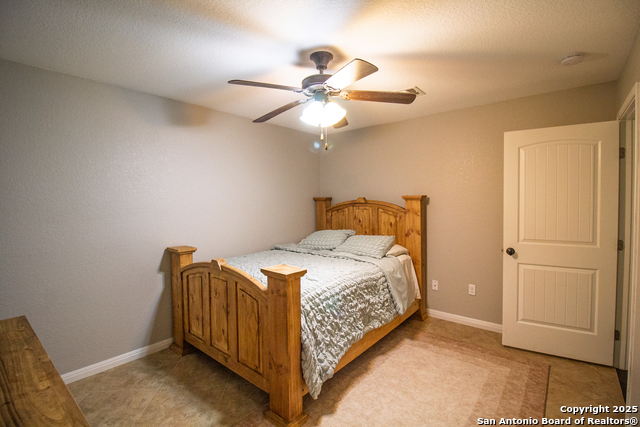 Image 26 of 35 For 504 Sullivan W