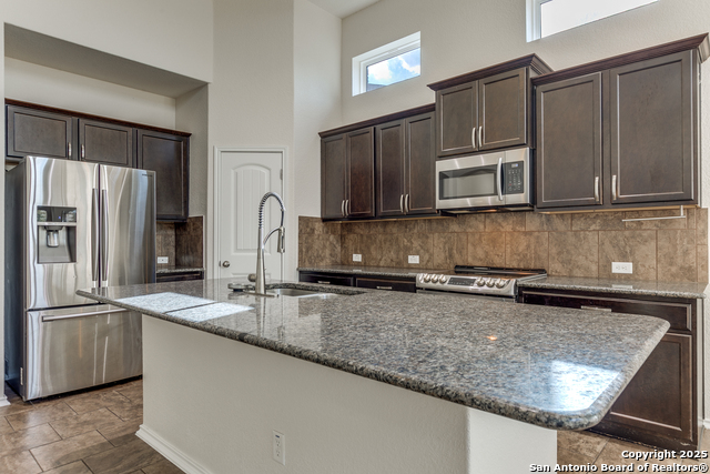 Listing photo id 8 for 8331 Gentry Crk
