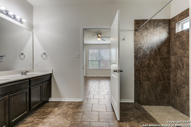 Listing photo id 13 for 8331 Gentry Crk