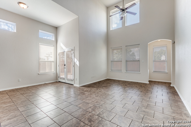 Listing photo id 4 for 8331 Gentry Crk