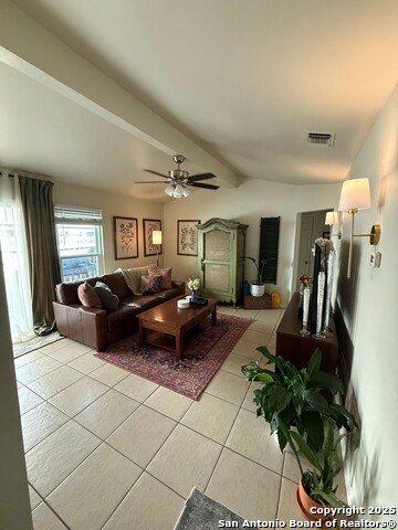 Listing photo id 2 for 135 Oak Grove