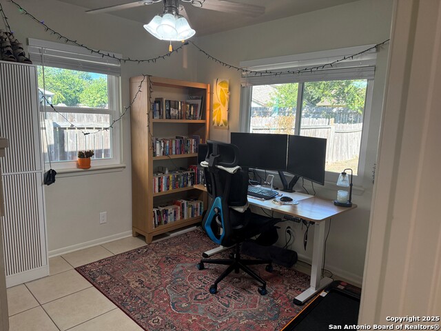 Listing photo id 5 for 135 Oak Grove