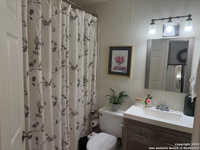 Listing photo id 7 for 135 Oak Grove