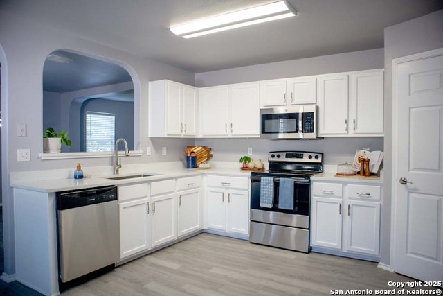 Image 11 of 36 For 9135 Granite Woods