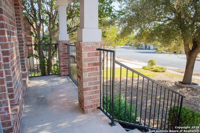 Image 4 of 36 For 9135 Granite Woods