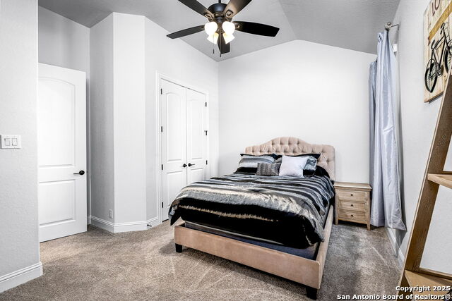 Listing photo id 19 for 1420 Quarry Rock