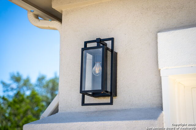 Listing photo id 24 for 1420 Quarry Rock