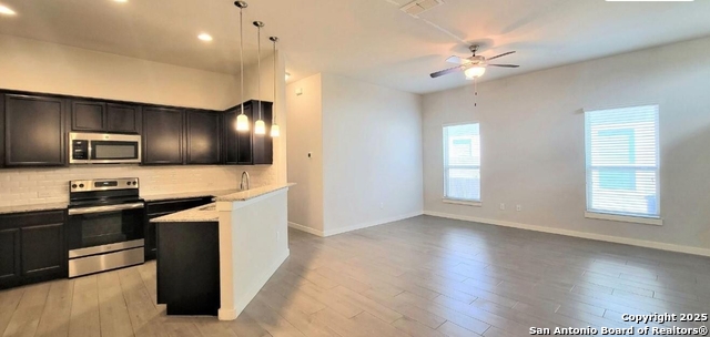 Image 5 of 15 For 2232 And 2234 Avery Village