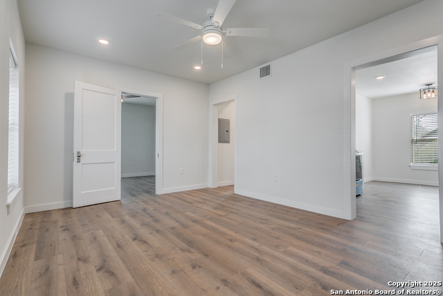 Image 6 of 28 For 920 Mcilvaine