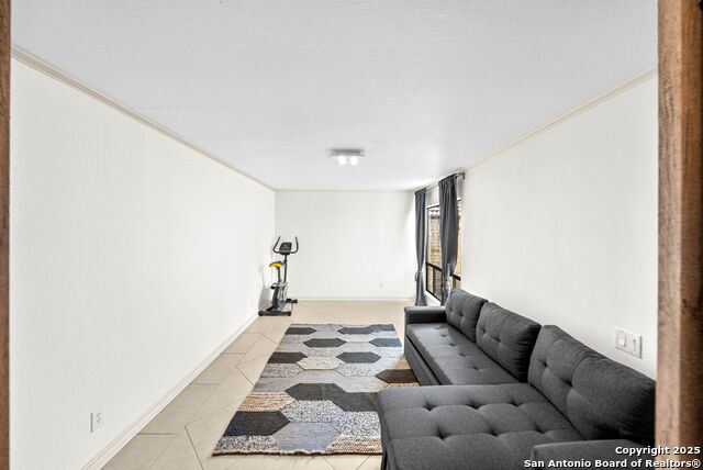 Image 18 of 44 For 12026 Mission Trace