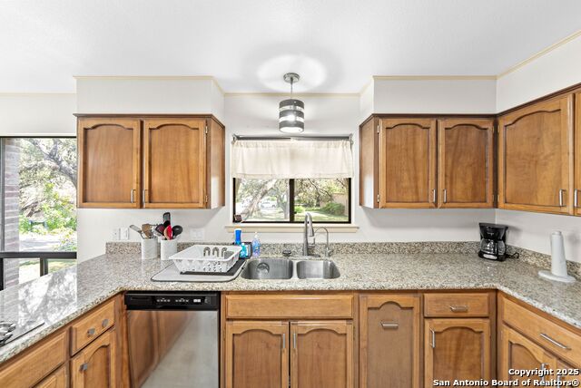 Image 24 of 44 For 12026 Mission Trace