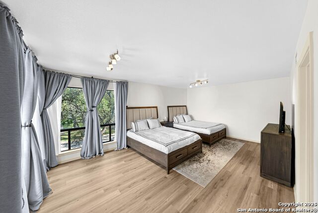 Image 31 of 44 For 12026 Mission Trace