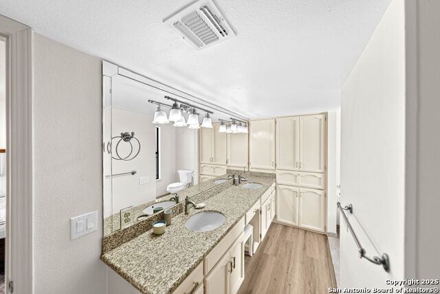 Image 33 of 44 For 12026 Mission Trace