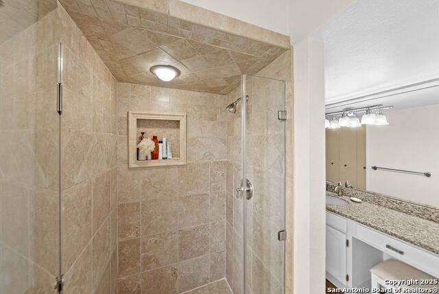 Image 34 of 44 For 12026 Mission Trace