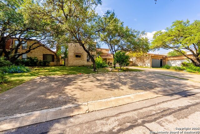 Image 5 of 44 For 12026 Mission Trace