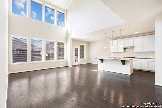 Image 10 of 36 For 13832 Tribeca
