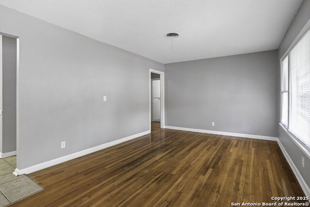 Image 3 of 20 For 342 Leming  