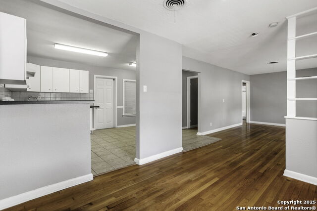 Image 6 of 20 For 342 Leming  