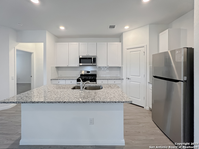 Image 10 of 25 For 622 Bean Bend