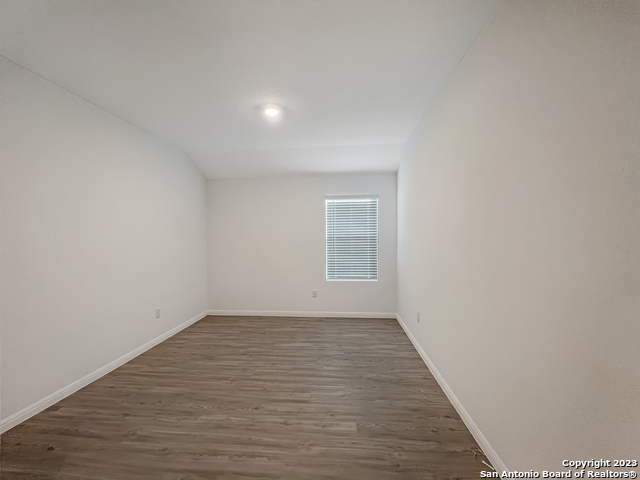 Image 13 of 25 For 622 Bean Bend