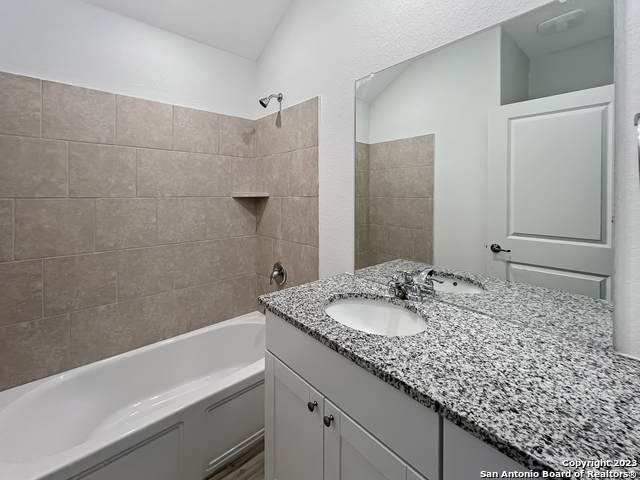 Image 16 of 25 For 622 Bean Bend