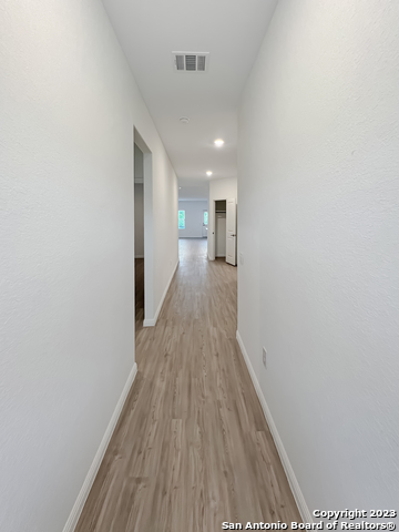 Image 5 of 25 For 622 Bean Bend