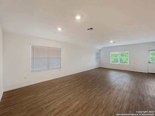 Image 8 of 25 For 622 Bean Bend