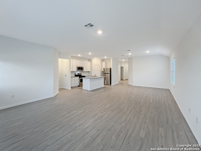 Image 9 of 25 For 622 Bean Bend