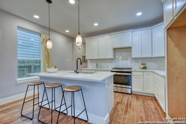 Image 5 of 22 For 1659 Center Street N