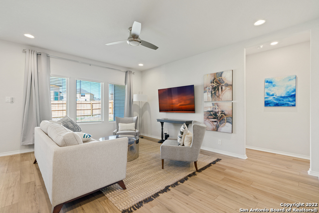 Image 6 of 34 For 6735 Shiraz Way