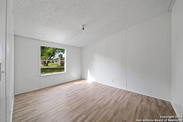 Image 17 of 19 For 106 Haeckerville Rd