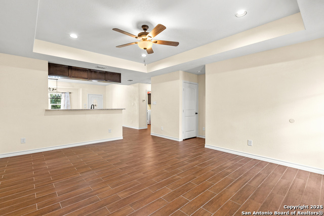 Image 21 of 32 For 6610 Woodstock