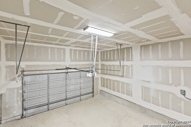 Image 29 of 32 For 6610 Woodstock