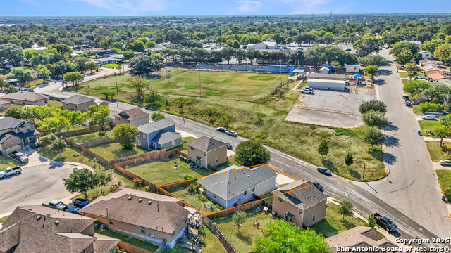 Image 5 of 32 For 6610 Woodstock