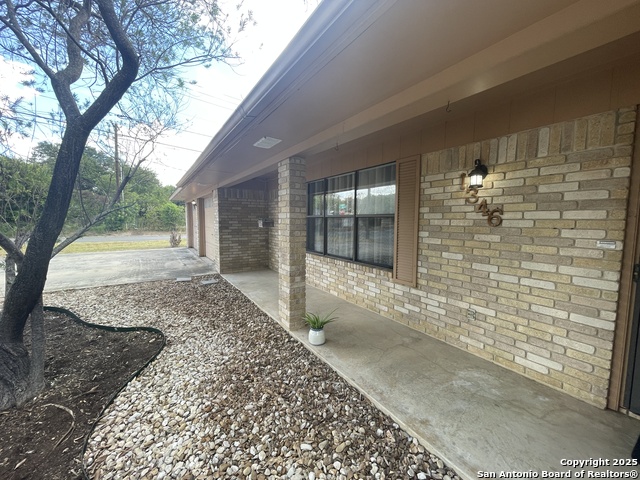 Image 2 of 31 For 1346 Carnation