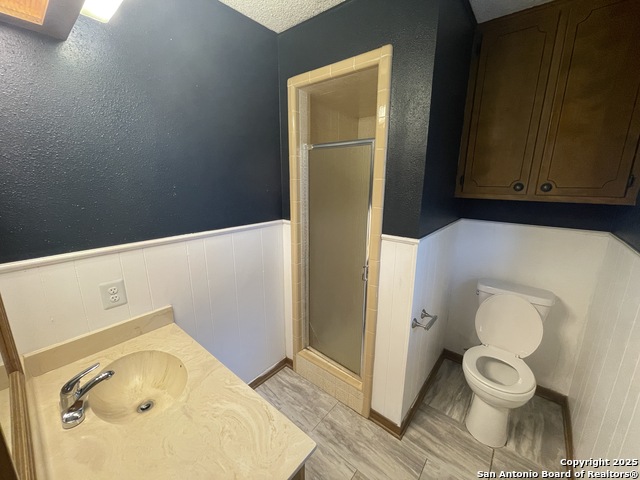 Image 21 of 31 For 1346 Carnation