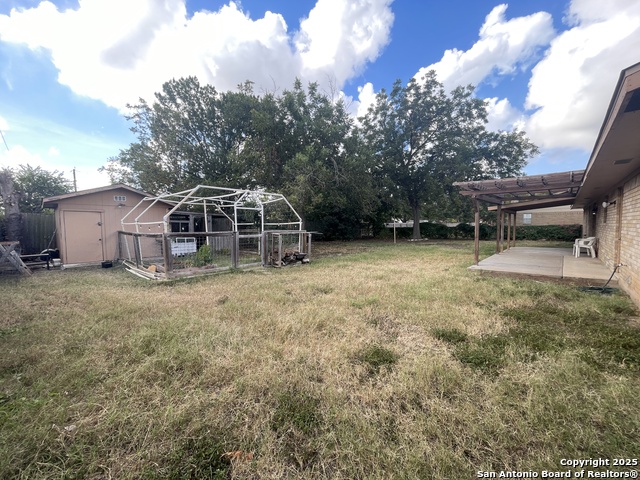 Image 29 of 31 For 1346 Carnation