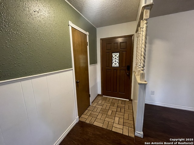 Image 6 of 31 For 1346 Carnation