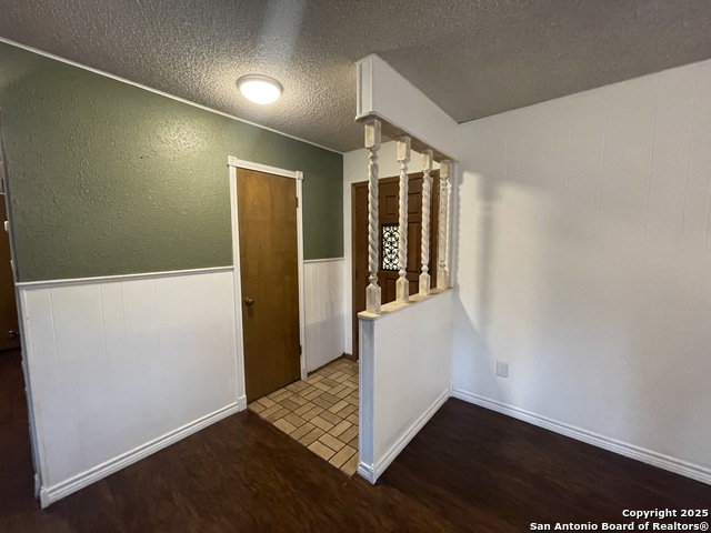 Image 7 of 31 For 1346 Carnation