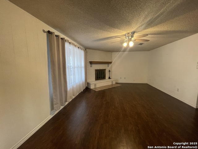 Image 8 of 31 For 1346 Carnation