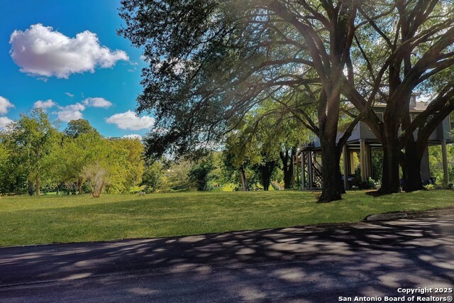 Image 10 of 12 For 38 Hampton E