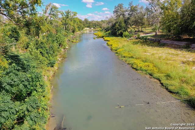 Image 11 of 12 For 38 Hampton E